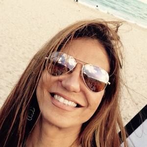 Meet your Posher, Selena